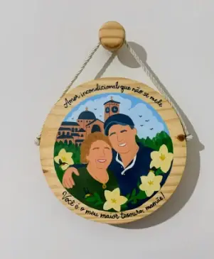 Placa Redonda Decorativa com Foto Ilustrada - imagem 1